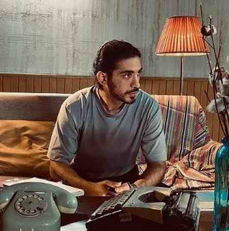 دانلود آهنگ کسری زاهدی یک نفر می‌رسد از راه